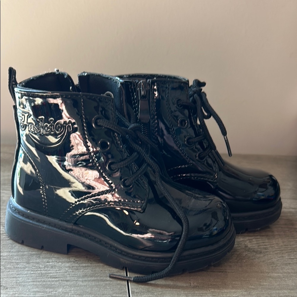Kids Glossy Black Boots